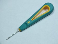 Ahle mit Haken L&auml;nge 13,5 cm smaragdgr&uuml;n Nadelst&auml;rke 1,6 mm Schuhnadel Hakenahle