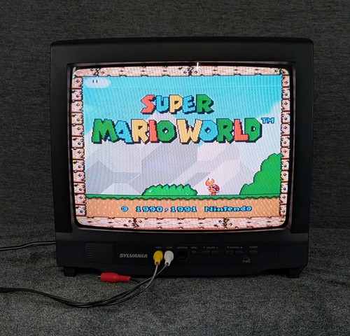 Sylvania CRT TV SST4132 13” Color Television w RCA Remote TESTED WORKING - Picture 3 of 11