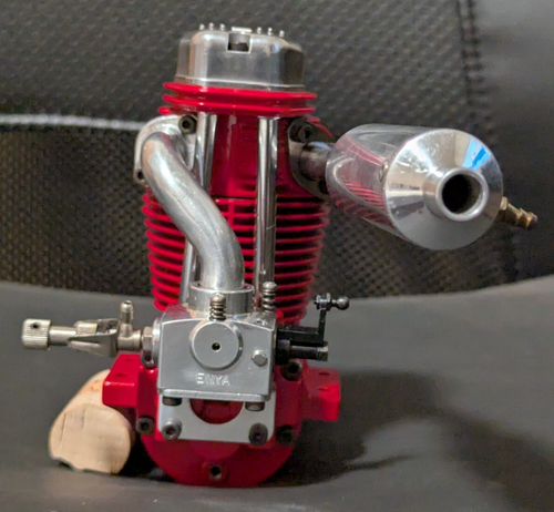 Enya 120-4C 4-Stroke, Beautiful Red Paint & Polish, Good Compression, Turns Free - Picture 4 of 7