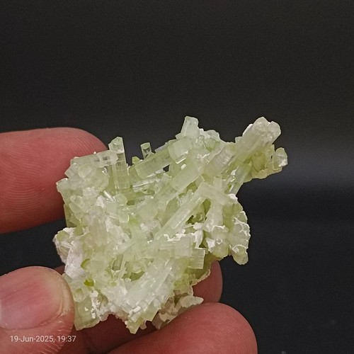 30 Grams Natural Green Tourmaline Crystal Bunch Specimen Minerals for home decor - Picture 5 of 6