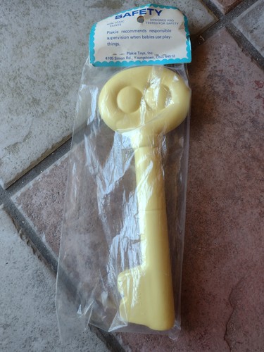 Vintage Plakie Baby Squeak Toy Key - Yellow Blue Pink - Picture 3 of 3