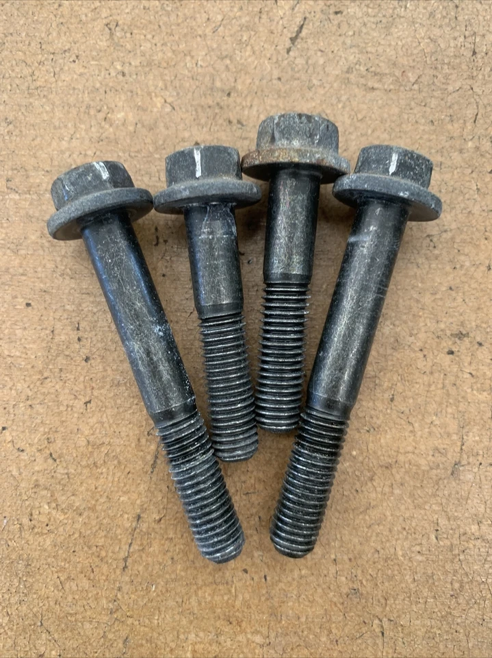 Brazo de par de montaje superior del motor Volvo S80 V70 2004-2006 30680770 OEM Foto 4 de 4