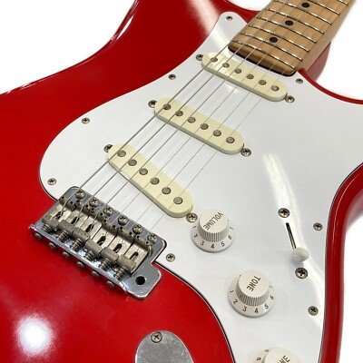 FENDER JAPAN Electric guitar ST-33M Stratocaster, beautiful red