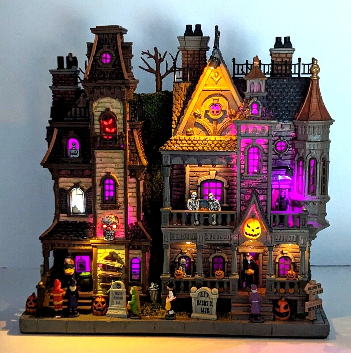 Lemax Spooky Town HAUNTED ESTATES FACADE LED Lit Halloween Village Trick r Treat