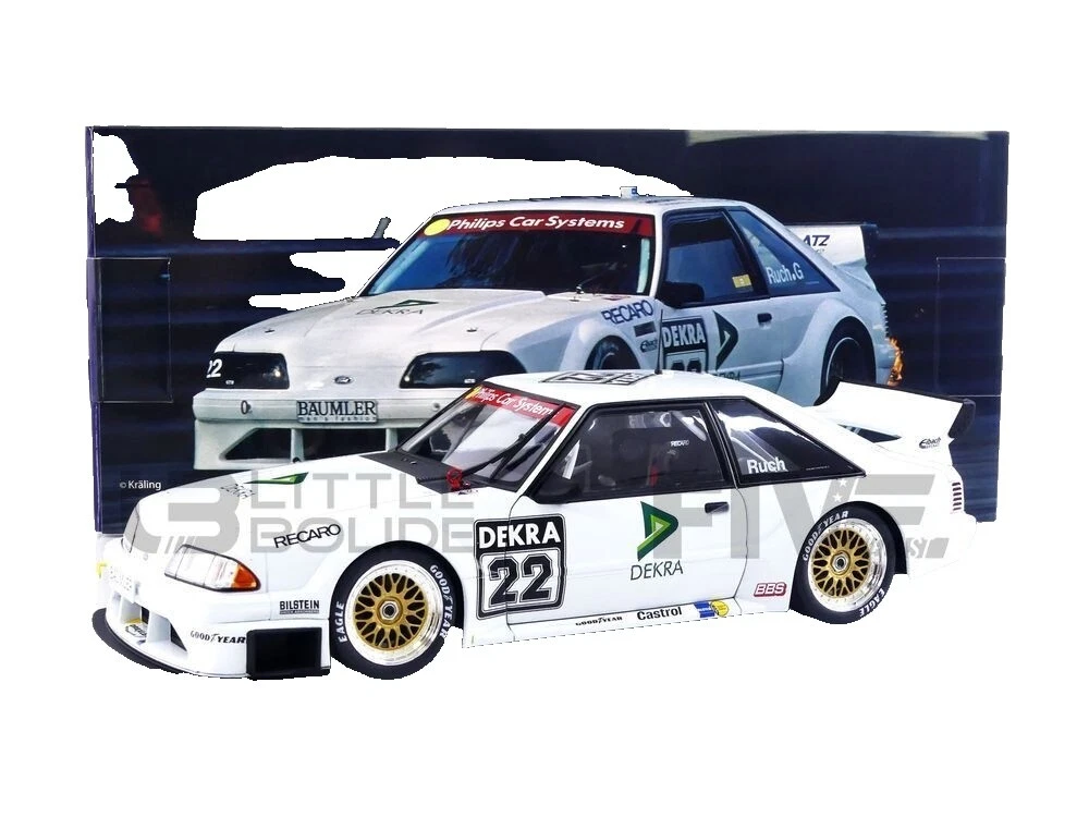 White 1:18 Scale Diecast Sport & Touring Cars