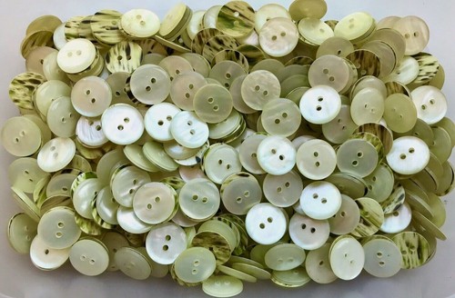 Buttons 18mm 28L Ivory White Pearlescent Natural Back 2 Hole Coat Craft (W214) - Picture 10 of 24