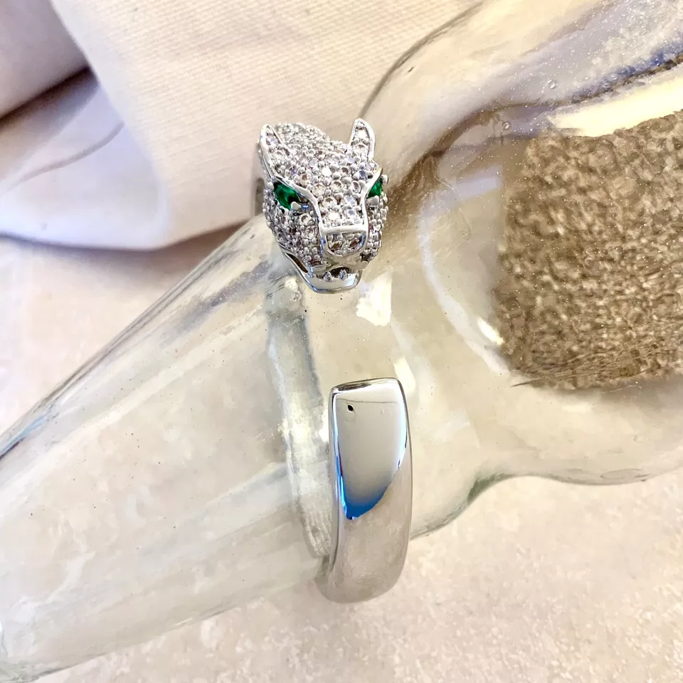 Brazalete Pantera Ojo Verde Brazalete Brazo Medio Apilable Impresionante Chapado en Oro Blanco Foto 4 de 4