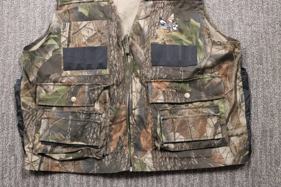 Men's Large Vintage Hunting Vest Realtree Pockets Game Pouch Outdoor Camo - Image 2 of 4