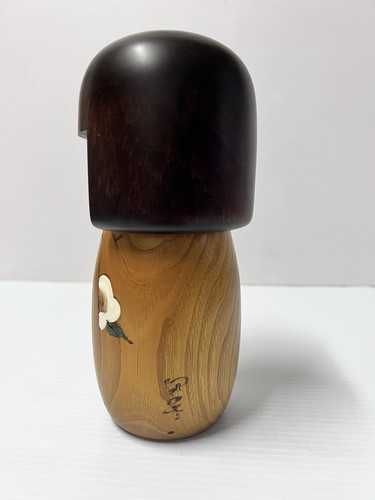 Kokeshi Doll Carved Hand Painted Floral Design Wood Signed Okamoto Usaburo - Picture 2 of 10