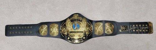 Hulk Hogan signed WWF World Wrestling FEDERATION Champion Replica Belt WWE Title - Picture 2 of 5