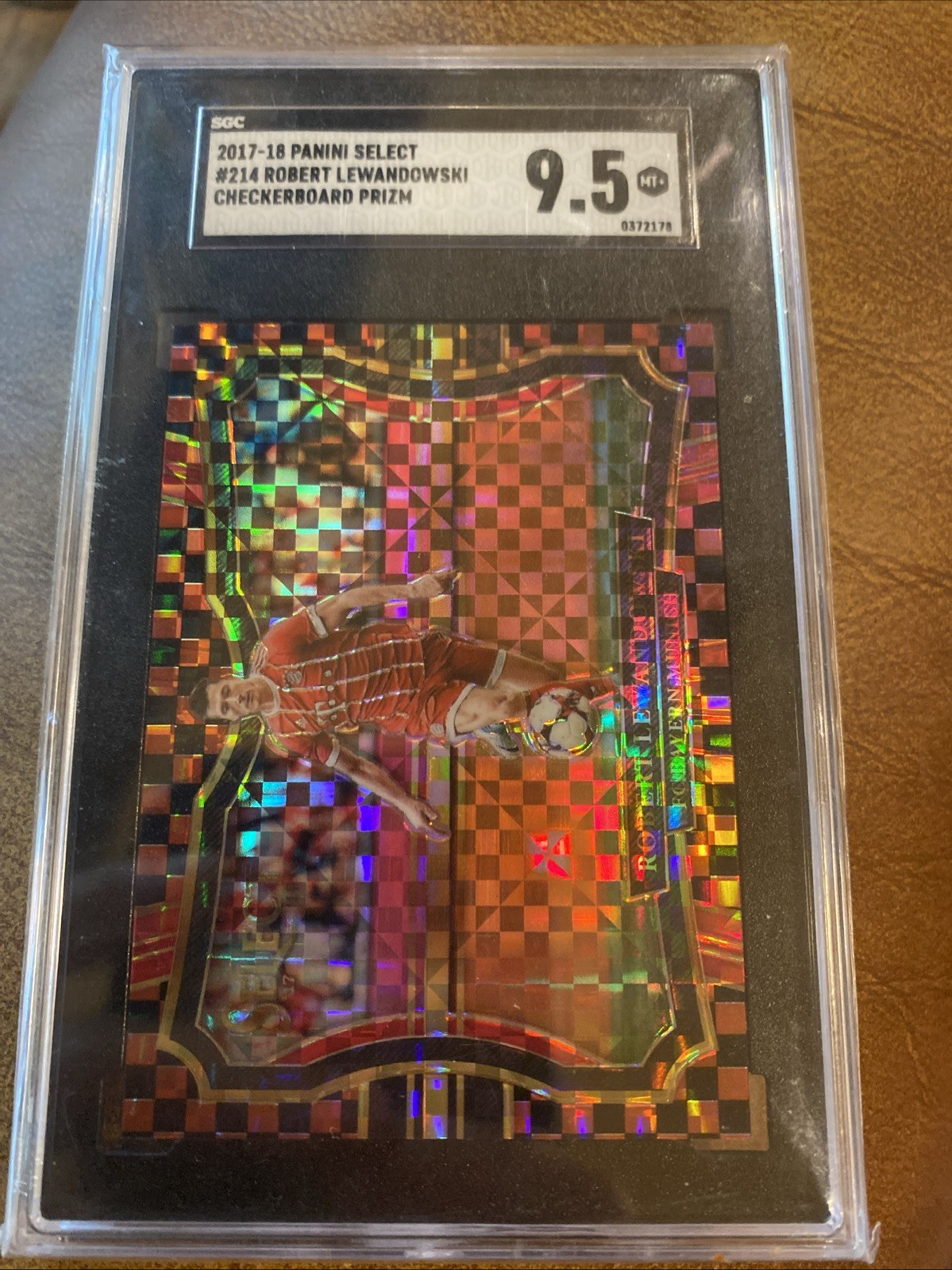 2018 Panini Select Robert Lewandowski Checkerboard Field Level Sgc 9.5 Prizm