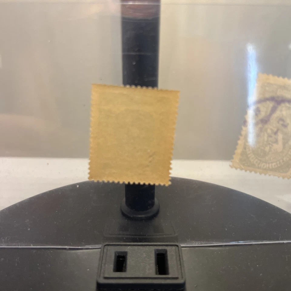 sello verde 3 coronas Austria - escudo de armas - 1920 - no cancelado Foto 2 de 4