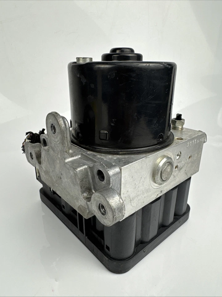 Módulo de bomba de freno antibloqueo Honda Odyssey ABS 2010 57110-SHJ-A611-M1 Foto 4 de 4