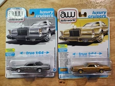 Auto World Silver & Gold 1979 Lincoln Continental Lowrider 1:64 – Lot of 2