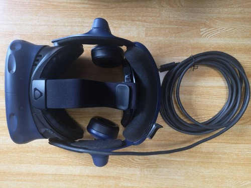 Junk HTC Vive Pro HMD Virtual Reality VR Complete headset Japan - Picture 2 of 12