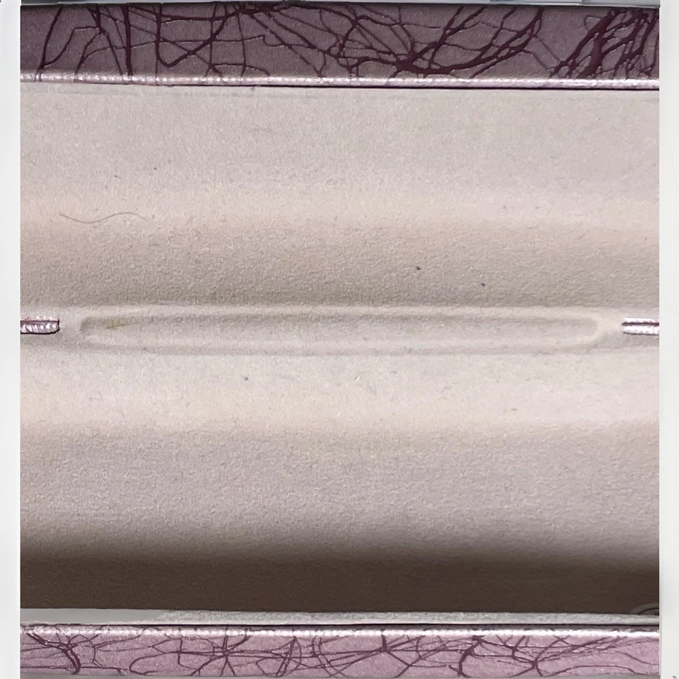 Estuche rígido protector con abrazadera con bisagras rosa para gafas Foto 2 de 4