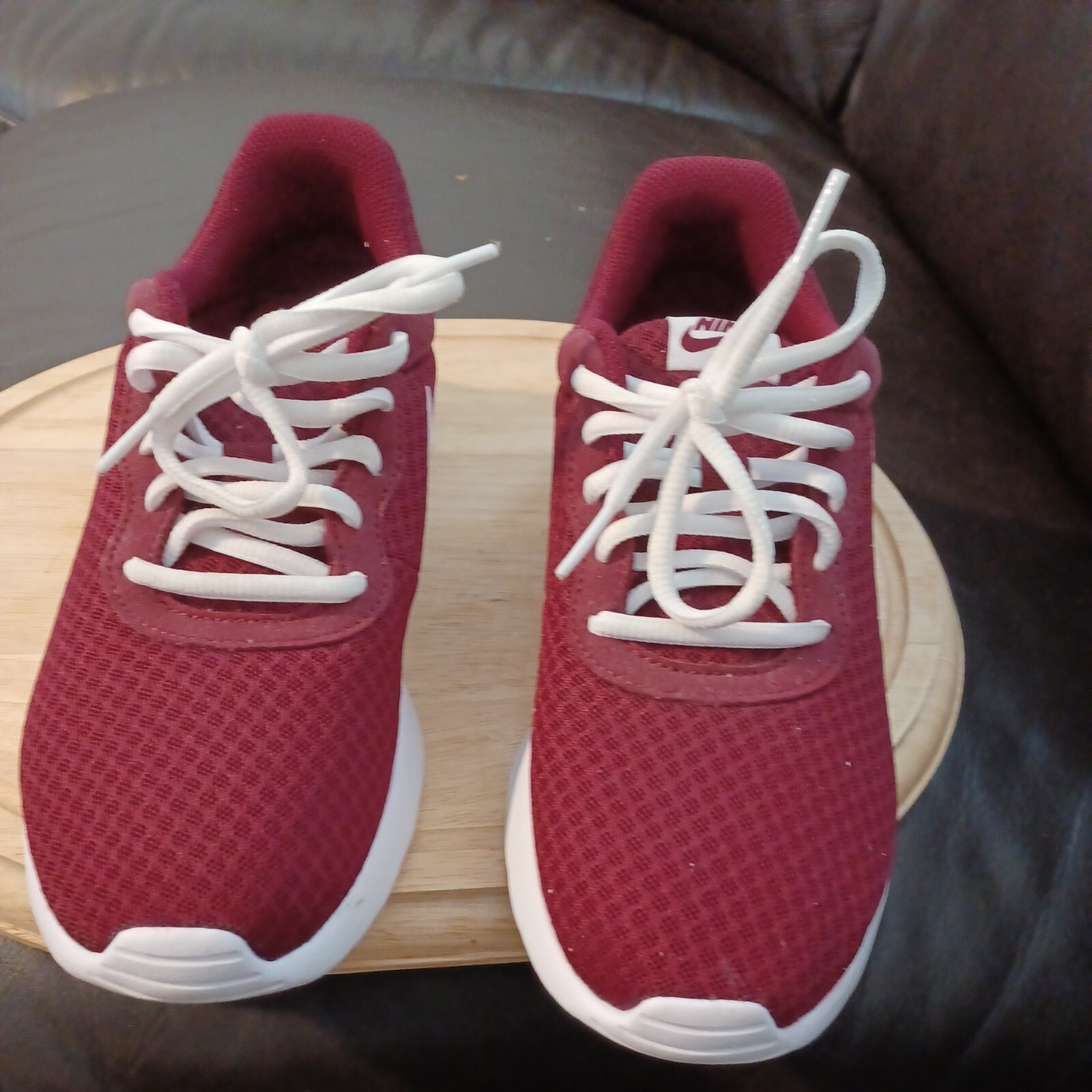 Nike Women's size 8 Shoes Engineered 