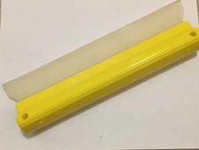 T bar squeegee