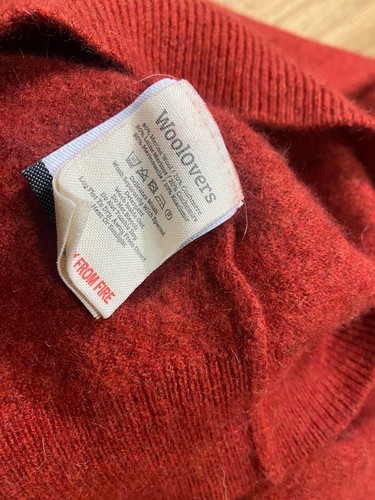 WoolOvers Men's Fine Merino Wool / Cashmere Crew Neck Sweater, Red, Size L - Picture 5 of 9