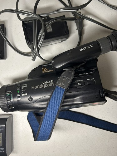 Sony CCD-FX630 Video8 HandyCam Camcorder RFU Adapter, Charger/With Power Cord! - Picture 4 of 7