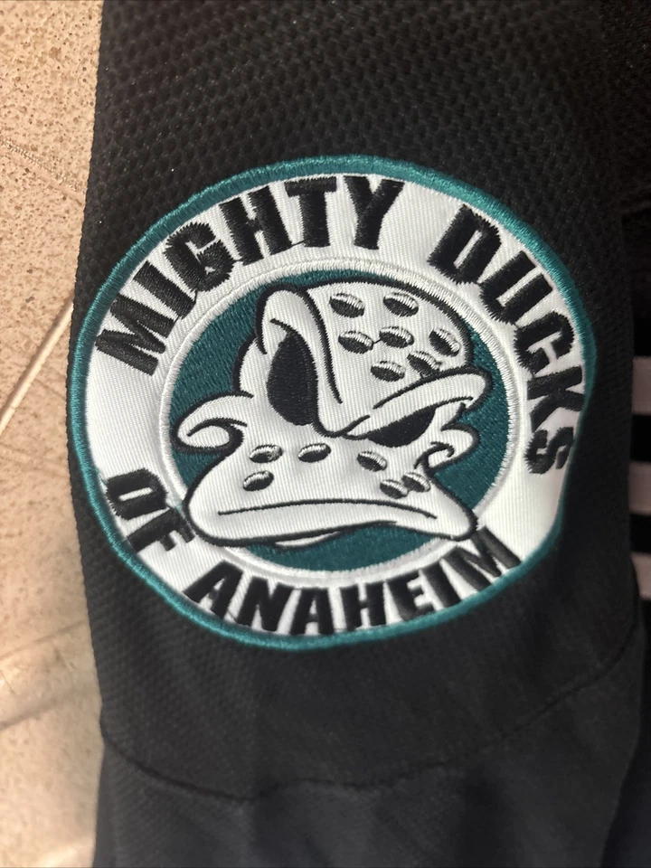 Camiseta alternativa vintage Teemu Selanne Anaheim Ducks. Foto 3 de 4