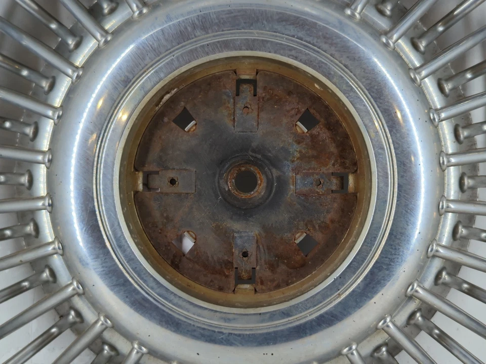 Оригинальная ступица переднего колеса водителя для Ford Crown Victoria 1997-1997 годов выпуска ESRGI - Изображение 4 из 4