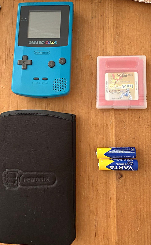 Nintendo Game Boy Color Blue CGB-001 PAL w/ RetroSix Case & Pokemon Silver Cart