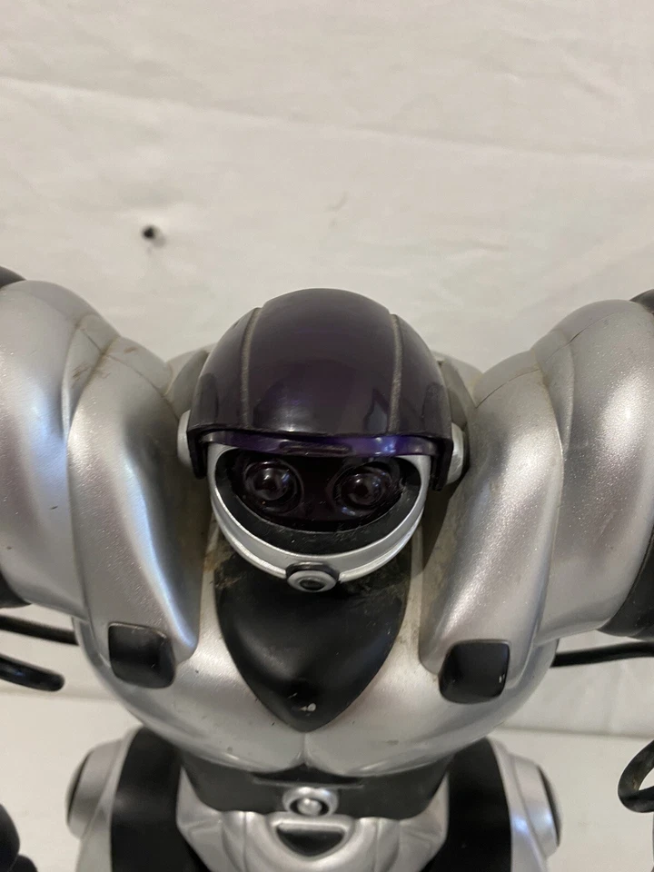 Robosapiens Nero E Grigio Senza Telecomndo - Immagine 3 di 4