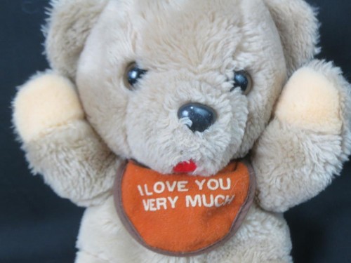 Vintage Plus Factory Round Tan Teddy Bear I Love You Very Much Baby Bib Plush Ebay Vintage Plus Factory Round Tan Teddy Bear I Love You Very Much Baby Bib Plush Ebay
