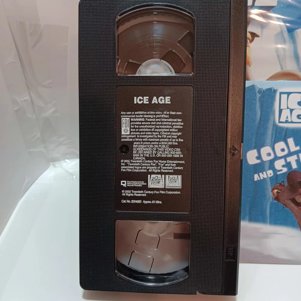 Ice Age VHS Clamshell 20th Century Fox 2002 - Image 2 of 4