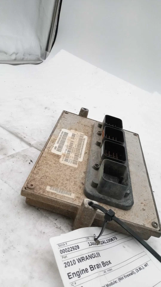 2010 Jeep Wrangler Engine Control Module ECM 3.8L OEM 05150507AA 139K Miles - Image 4 of 4