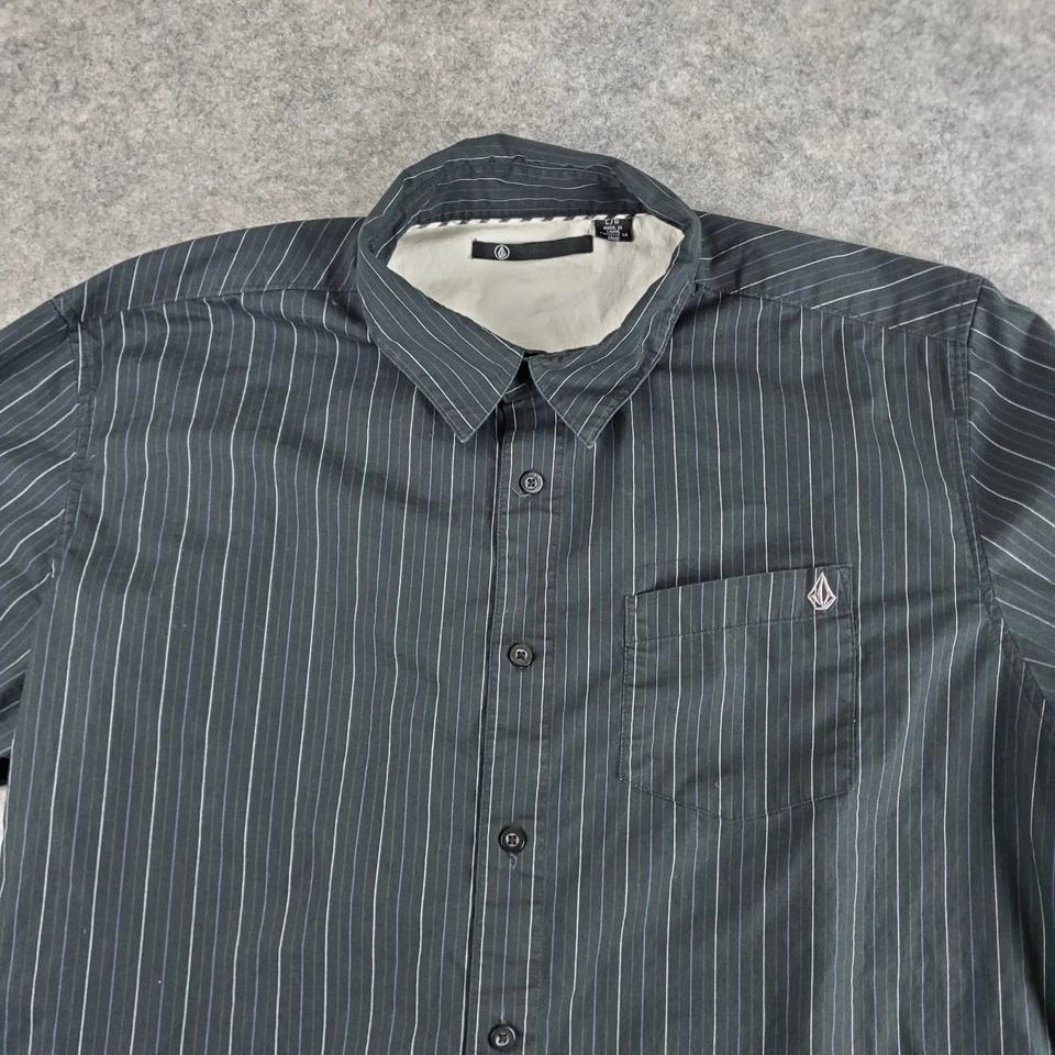 Volcom Button Up Shirt Men Large Black White Stripes Collared Long Sleeve Pocket - Image 2 of 4