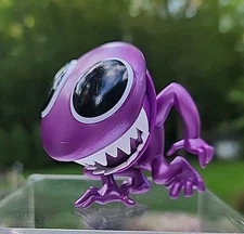 Official Rainbow Friends Mystery RARE METALLIC PURPLE CHASE Figure Roblox 2023