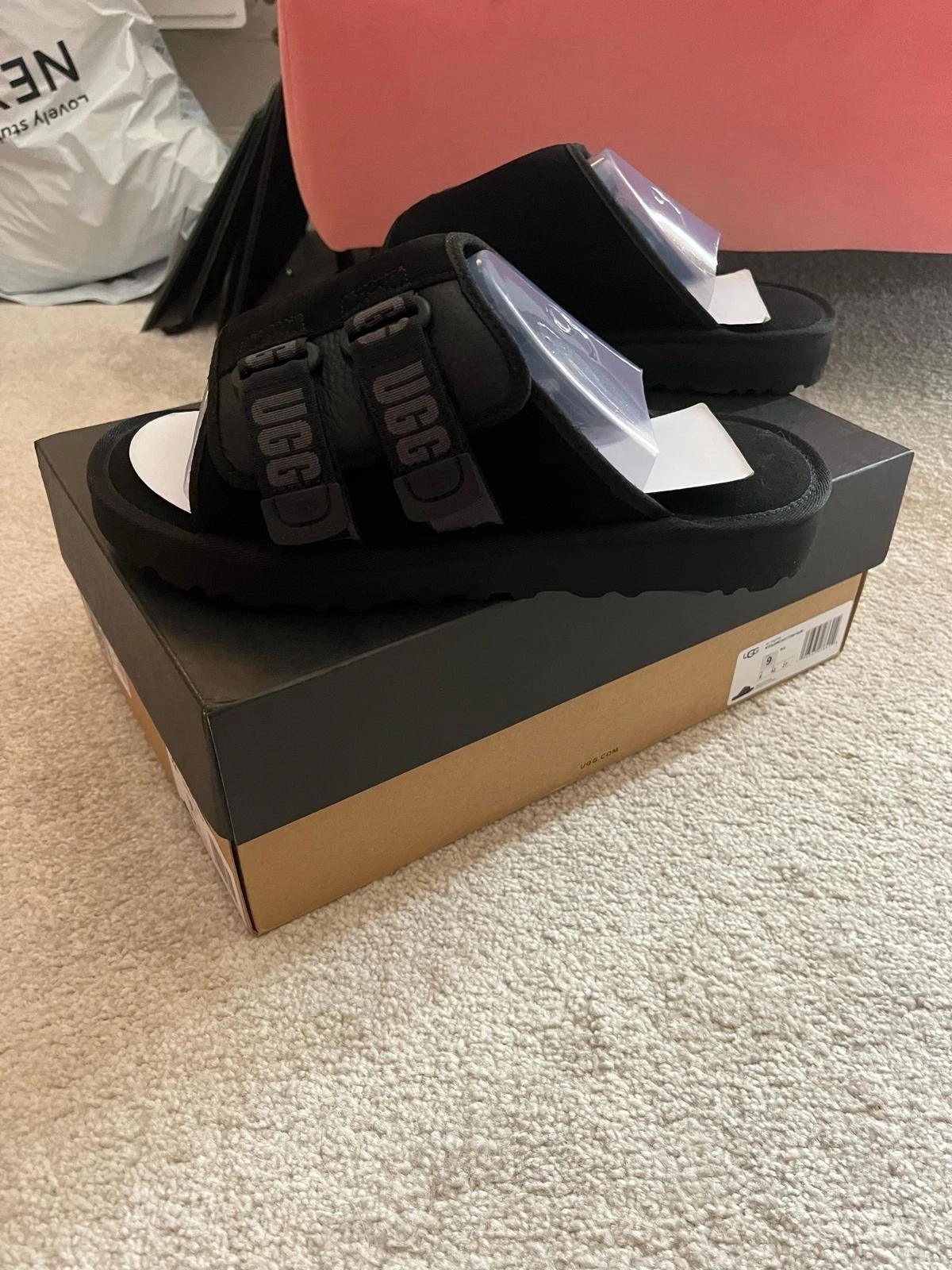 Ciabatte Ugg taglia 8 UK