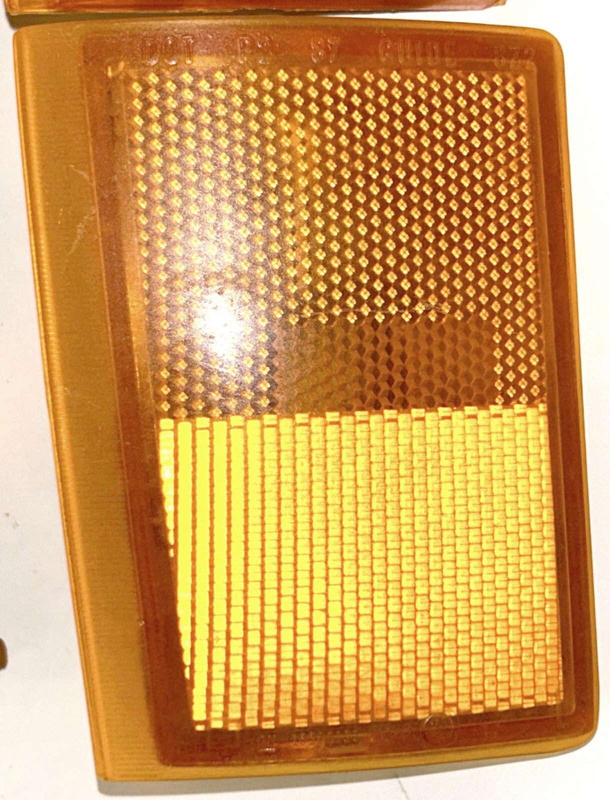 88 89 90 91 92 93 Chevrolet Truck—OEM Front Corner Marker Turn Park