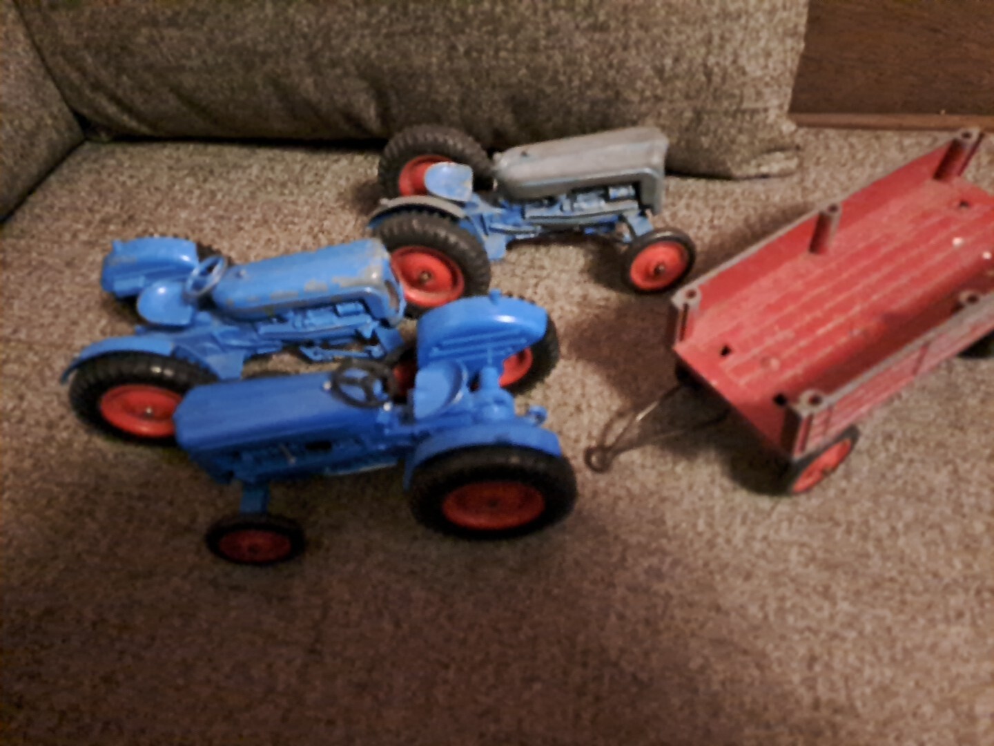 CRESCENT TOYS 1803 FORDSON DEXTA TRACTOR & Trailer.plus An Extra 2