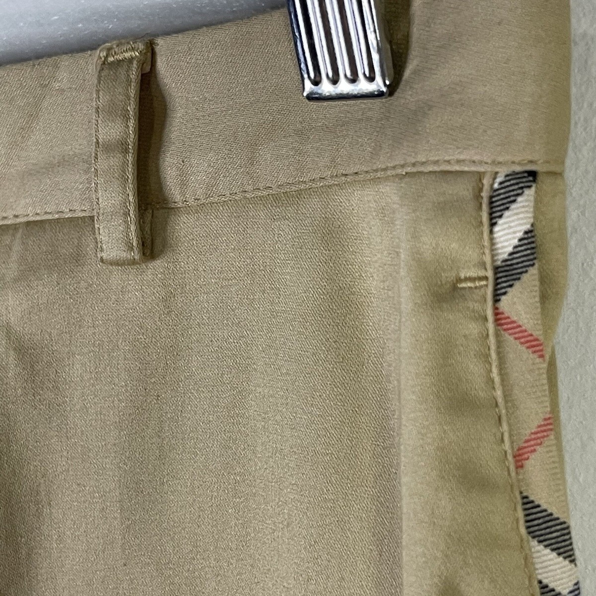 Burberry Womens Size 4 Tan Golf Shorts Zipper Close