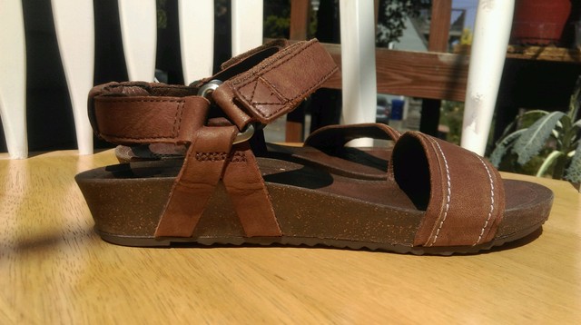 teva ysidro stitch sandal