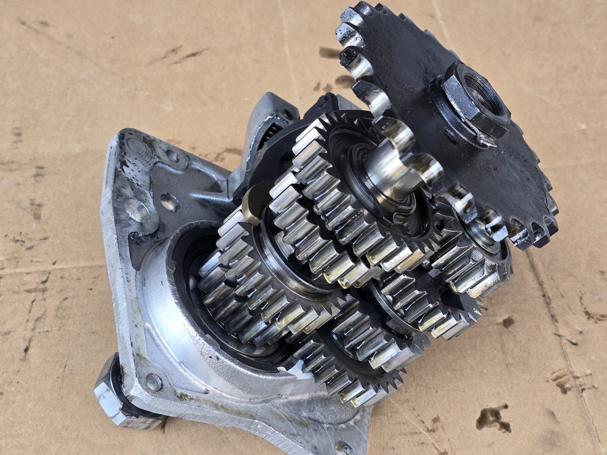 1976 Harley-Davidson Sportster XL1000 Transmission 4 Speed 34846