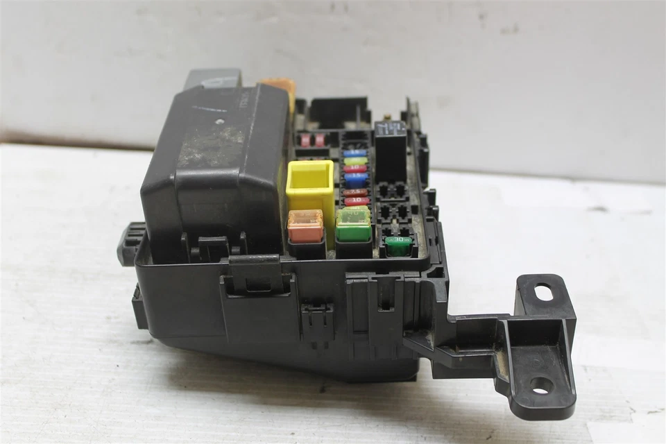 Unidad de relé de caja de fusibles Mitsubishi Galant 2005-2012 010040738 módulo 518 3J4-B1 Foto 4 de 4