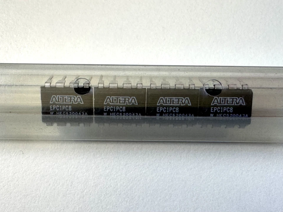 Mikrocontroller EPC1PC8 Altera Halbleiter - 4PCS