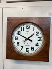 VINTAGE HAMILTON SANGAMO SYNCHRONOUS MOTOR CLOCK 1201 RUNS GREAT