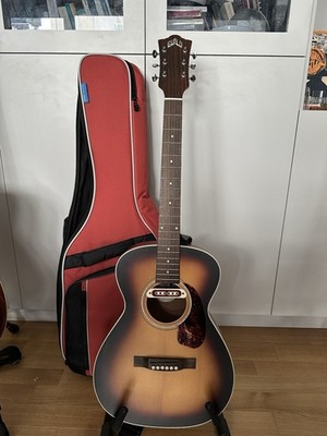 Guild M-240E Troubadour Vintage Sunburst Acoustic Electric + Gigbag + Strap