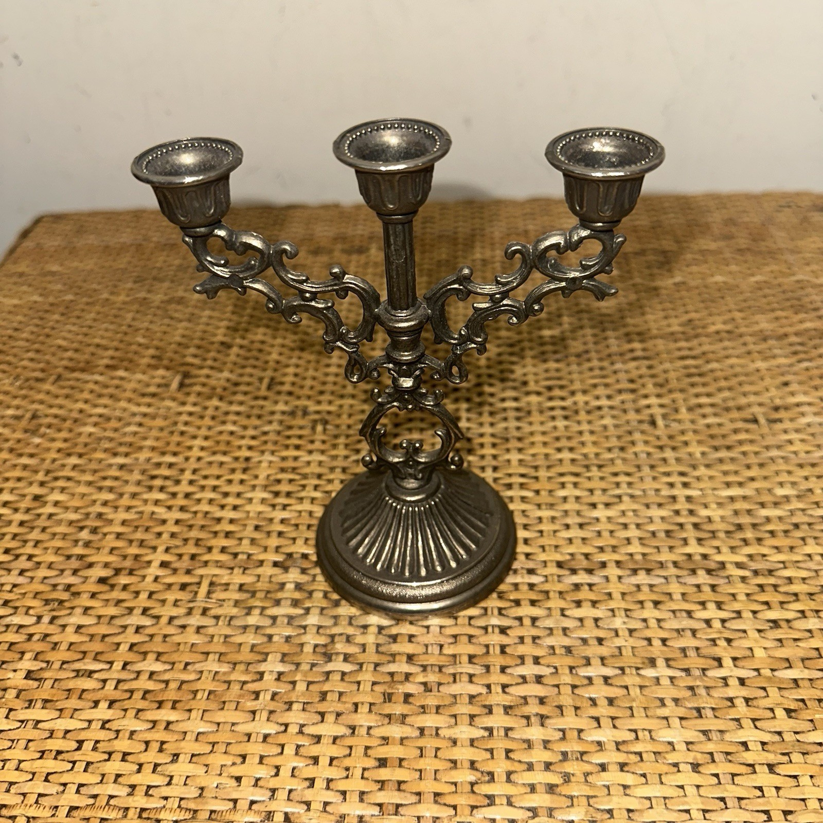 Made In Hong Kong&nbsp;5.25&rdquo;