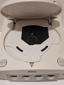 FOR PARTS OR REPAIR Sega Dreamcast Console with Controller and Cords