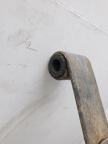 89-95 TOYOTA PICKUP 2.4L RWD MT DRIVER SIDE REAR LEAF SPRING - Imagem 4 de 4