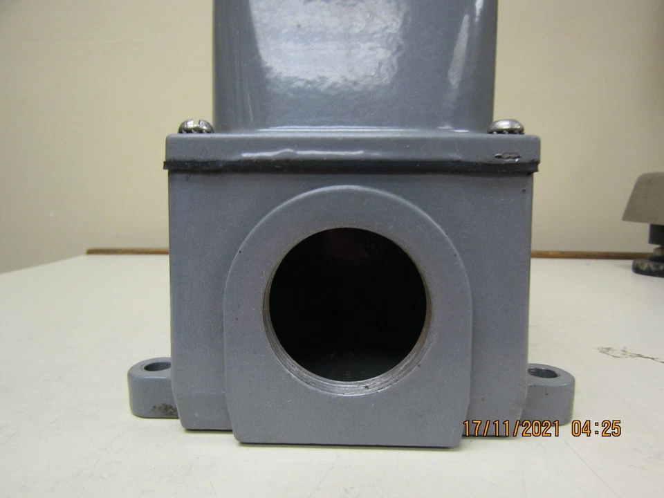 RUSSELLSTOLL 60A 250V/600VAC PIN Y MANGUITO RECEPTÁCULO - 7324-78 - USADO Foto 3 de 4