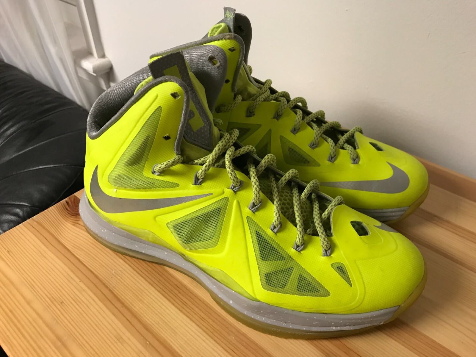 lebron james shoes australia