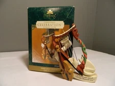 Dayspring 2003 Christmas Celebration Collection Harp and Violin Ornament