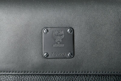 【珍しい形】MCM 黒 レザー バックパック MCM Backpacks | Luxury Designer Leather Backpacks | MCM® Japan